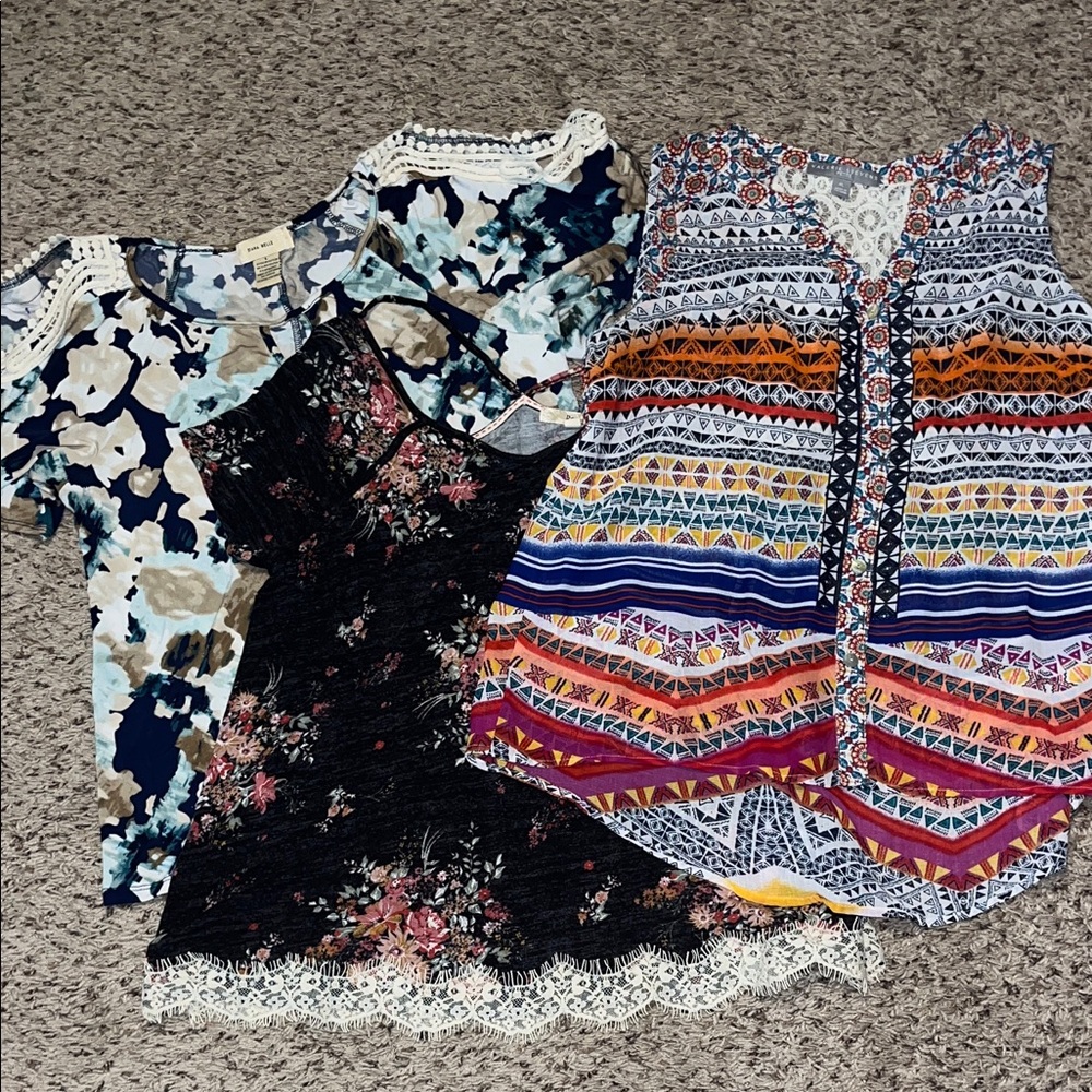 Floral and Patterned Women's Tops